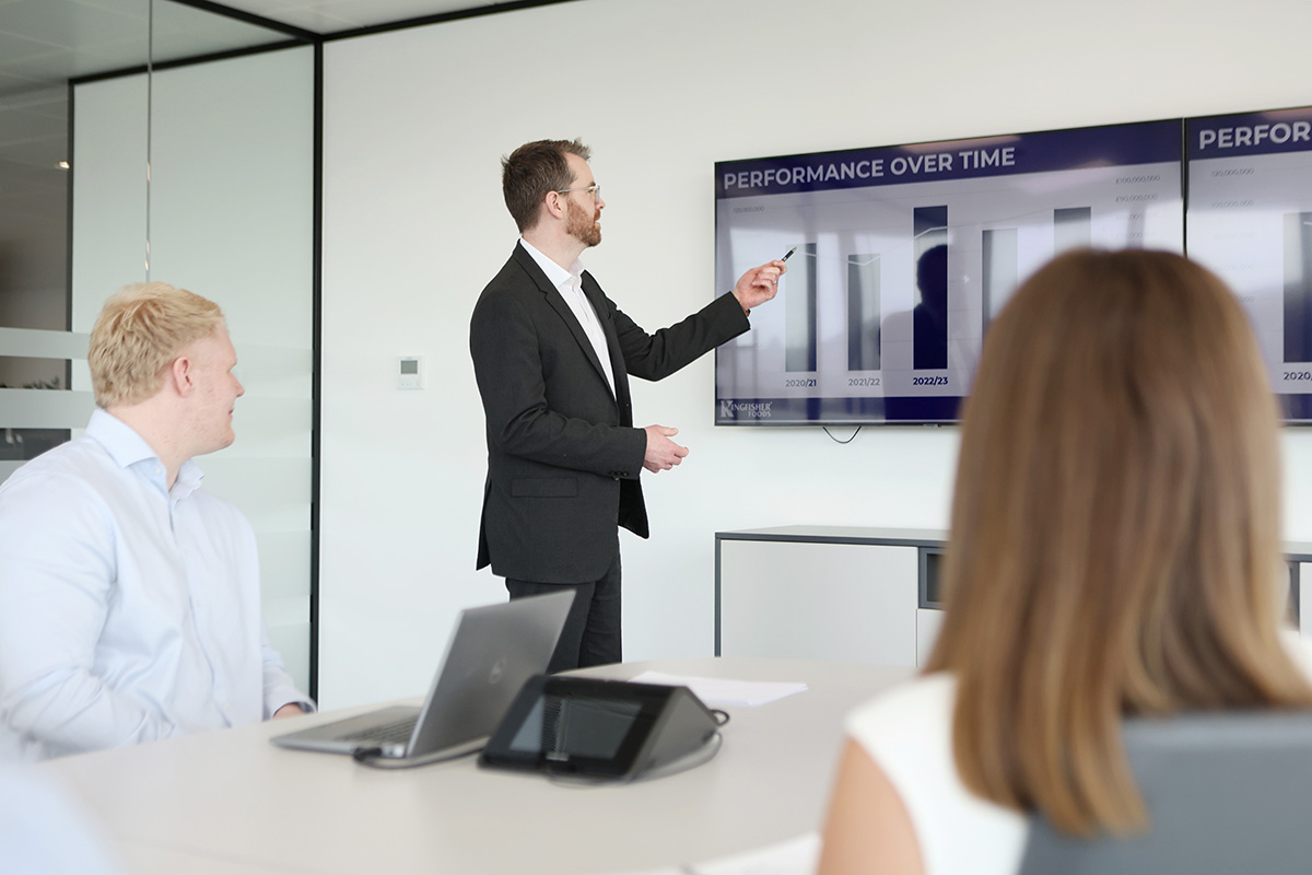 insights-meeting-1200×800